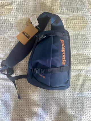 Mochila Bandolera Patagonia Atom 8L Azul