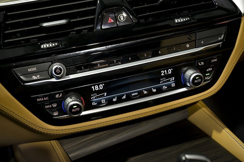 BMW Serie 5 2021, foto 33
