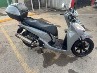 Honda SH300i Gris