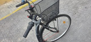 Bicicleta urbana con silla para bebé