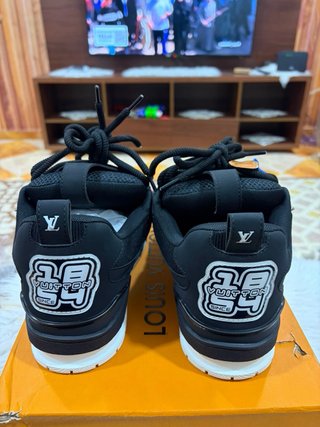 Scarpe Louis Vuitton nere e bianche