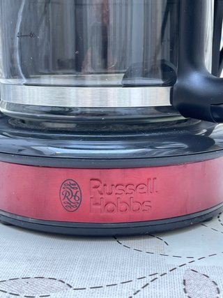 Cafetera de goteo Russell Hobbs roja