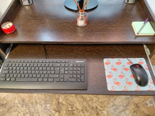 Teclado y ratón Lenovo negro.