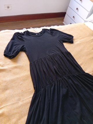 (12) Vestido largo negro holgado