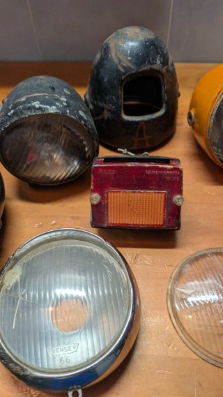 Faros y tulipas moto clasica