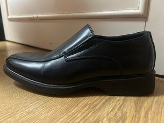 Zapatos colegiales negros sin cordones