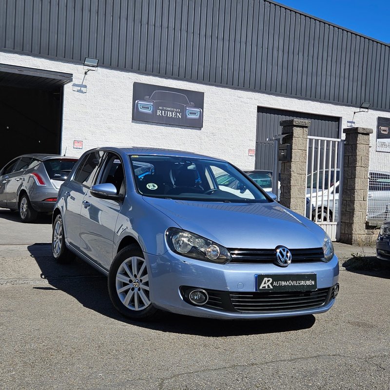 Volkswagen Golf VI 1.6 TDI CR Advance DSG 3p 2010