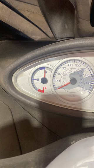 Piaggio 500cc Maxi Scooter Gris