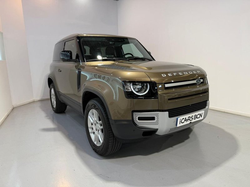 Land Rover Defender 2023, foto 3