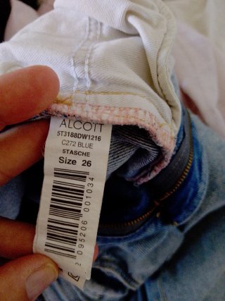 Jeans strappati donna