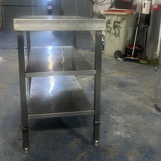 Mesa de acero inoxidable para bar