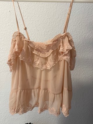 Blusa Stradivarius rosa con encaje