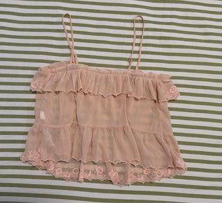 Blusa Stradivarius rosa con encaje
