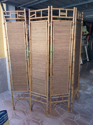 Biombo de mimbre modular