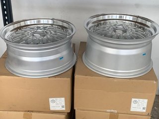2+2 Llantas 8x18 y 9.5x18 5x120 et35 72.6 stilo RS