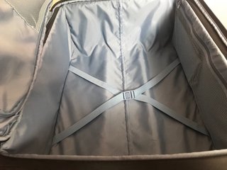 Maleta Samsonite MUY Grande Semi NUEVA d 200 euros