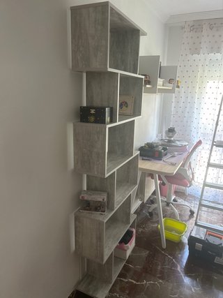 Estantería modular gris