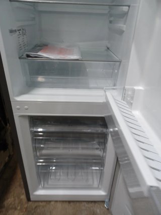 Nevera Combi 1.43m x 49cm. Nueva con tara