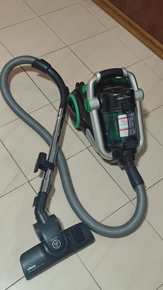 Aspiradora Ufesa 1400W
