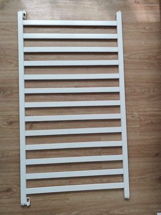 Cuna bebé madera blanca con ruedas