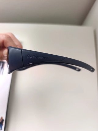 Gafas de sol azules para niño