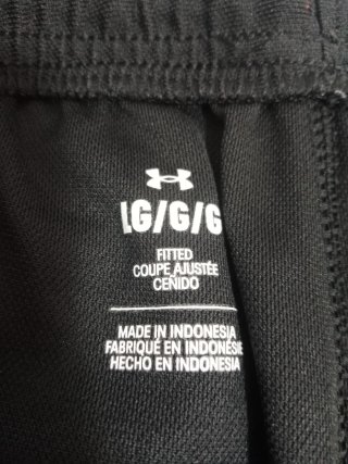 Pantalón chándal Under Armour negro