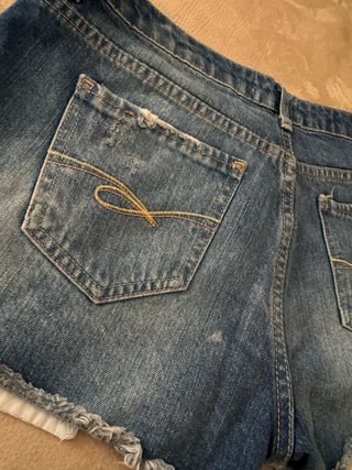 Mid rise fit y2k 2000s style vintage denim shorts