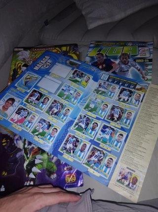 Lote 4 Álbumes: Dragon Ball GT, Invizimals, Liga
