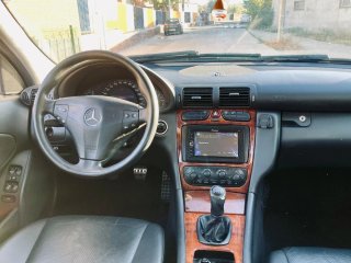 Mercedes-Benz Clase C 2003