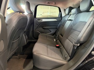 Renault Arkana Zen TCe 140CV EDC Mild Hybrid.