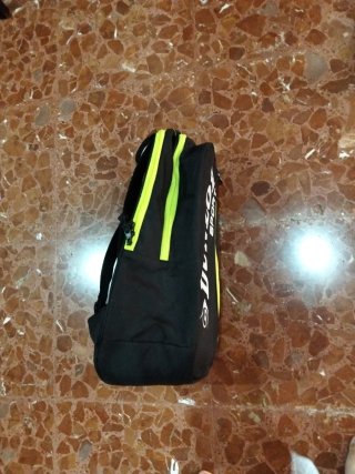 Mochila pádel Dunlop Sport tres bolsillos negociab