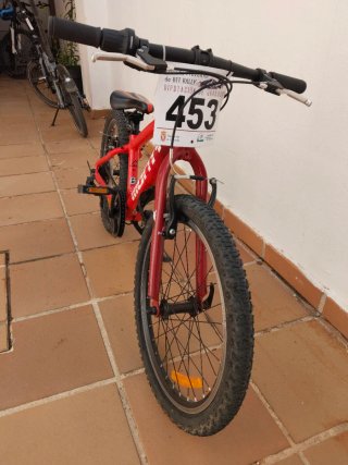 Bicicleta infantil Monty roja