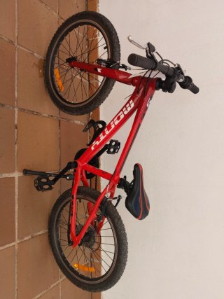 Bicicleta infantil Monty roja