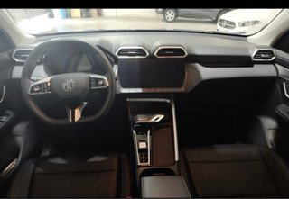 MG ZS 2025