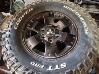 Llantas aluminio con Cooper Discoverer STT PRO