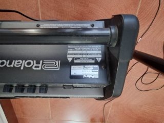 Batería Electrónica Yamaha + Amplificador Roland