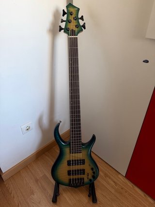 Bajo Marcus Miller M7 5 cuerdas