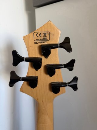 Bajo Marcus Miller M7 5 cuerdas