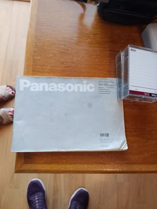 Videocámara Panasonic VHS-C NV-S5 completa