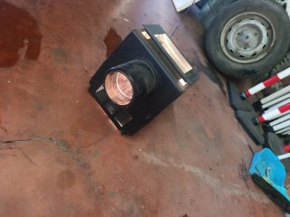 Proyector antiguo negro