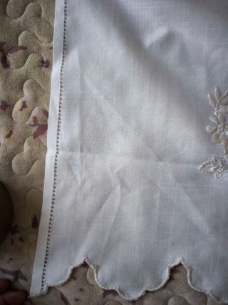 Visillos rústicos bordados beige y blanco