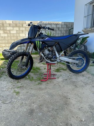 Yamaha YZ 125