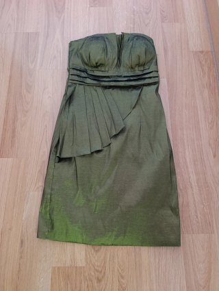 Vestido verde de fiesta sin tirantes