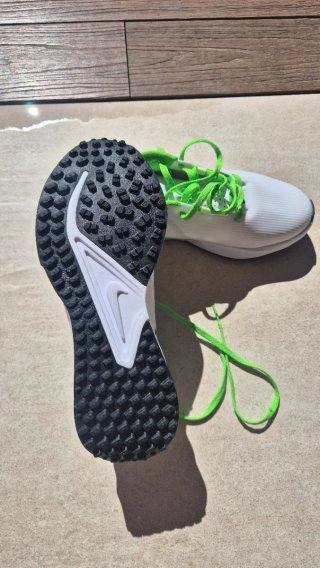 Zapatillas Nike Infinity Golf Blancas y Verdes