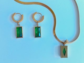 Conjunto verde/dorado pendientes y gargantilla