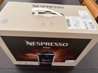 Cafetera Nespresso Pixie Plata Nueva