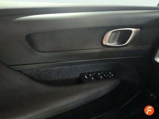 Volvo XC40 1.5 T2 Essential Auto