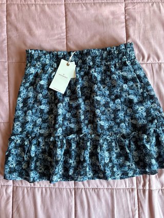 Falda corta Springfield floral azul/negra T. M