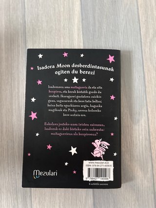 Isadora Moon, eskolara doa