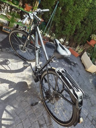 Bicicleta Eléctrica Scott Venture con Motor Bosch